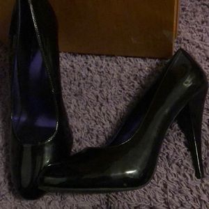 Black heels 5 inches